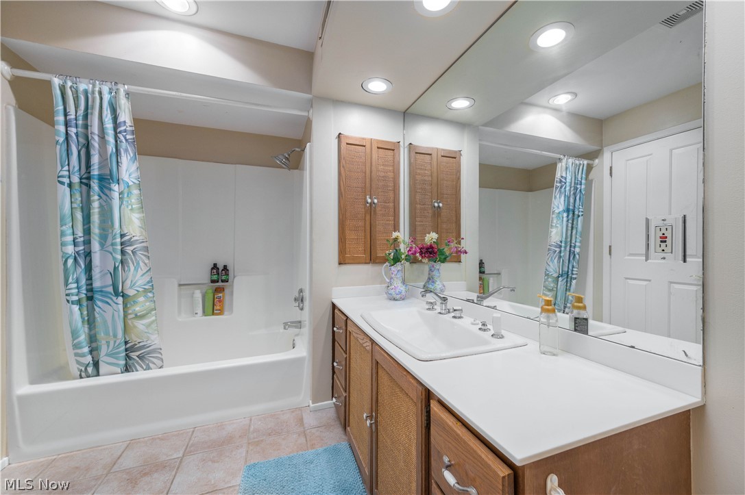 6880 Cliffside Drive Vermilion OH 44089
