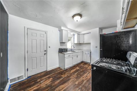 16780 Gerard Avenue Maple Heights OH 44137