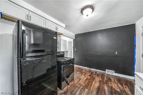 16780 Gerard Avenue Maple Heights OH 44137