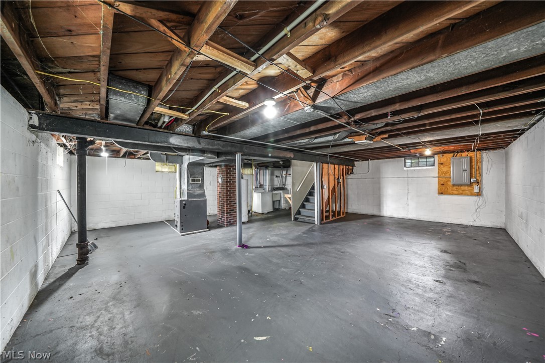 16780 Gerard Avenue Maple Heights OH 44137
