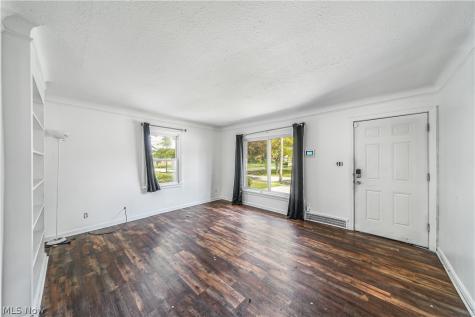 16780 Gerard Avenue Maple Heights OH 44137