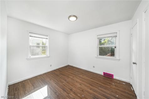 16780 Gerard Avenue Maple Heights OH 44137