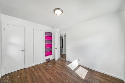 16780 Gerard Avenue Maple Heights OH 44137