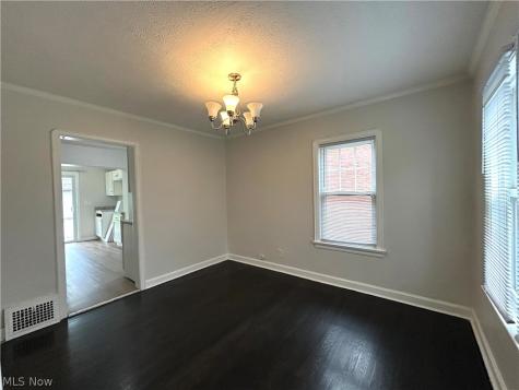 16008 Scottsdale Boulevard Shaker Heights OH 44120