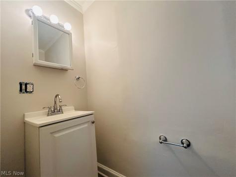 16008 Scottsdale Boulevard Shaker Heights OH 44120