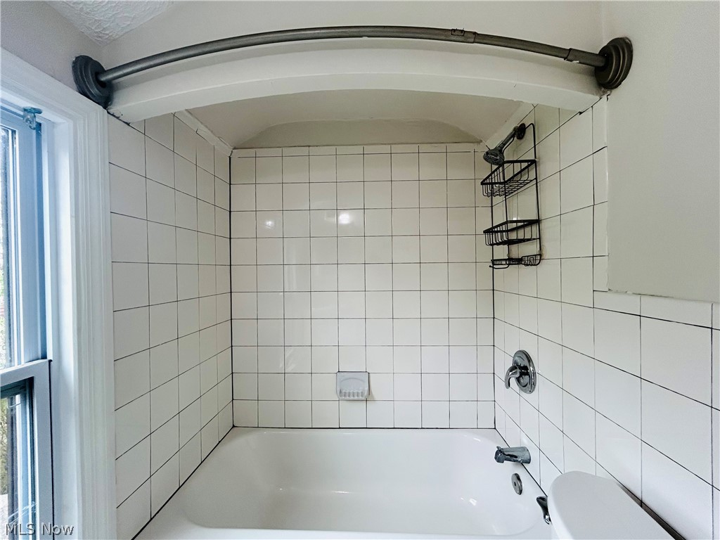 16008 Scottsdale Boulevard Shaker Heights OH 44120