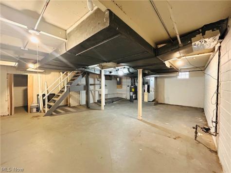 16008 Scottsdale Boulevard Shaker Heights OH 44120