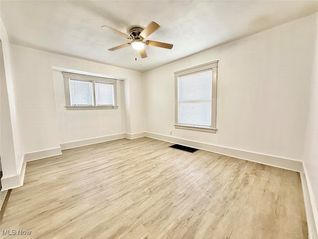 648 Woodbine Avenue SE Warren OH 44483