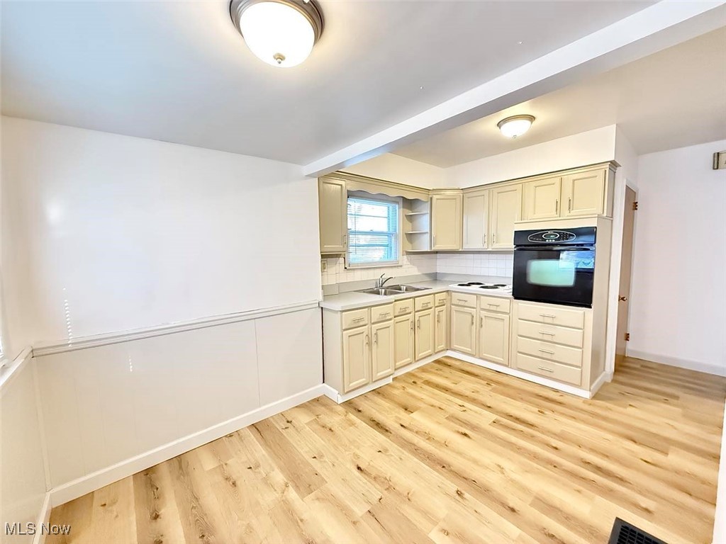 648 Woodbine Avenue SE Warren OH 44483