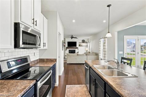 885 Thewes Circle Louisville OH 44641