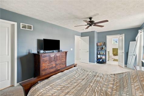 885 Thewes Circle Louisville OH 44641