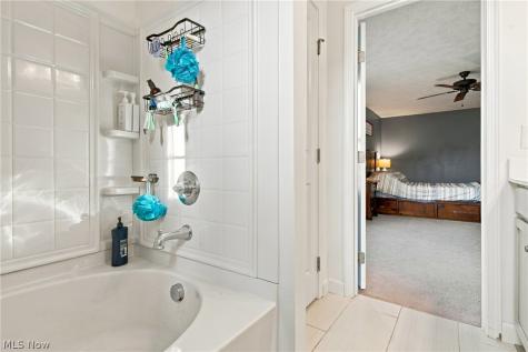 885 Thewes Circle Louisville OH 44641