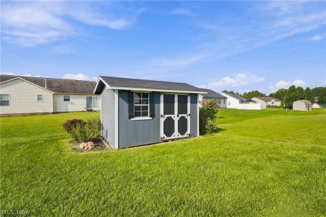 885 Thewes Circle Louisville OH 44641