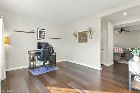 885 Thewes Circle Louisville OH 44641