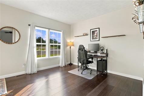 885 Thewes Circle Louisville OH 44641