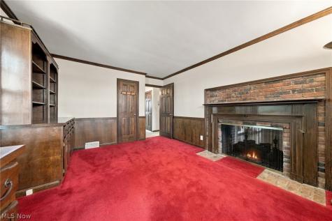 25551 Edgecliff Drive Euclid OH 44132