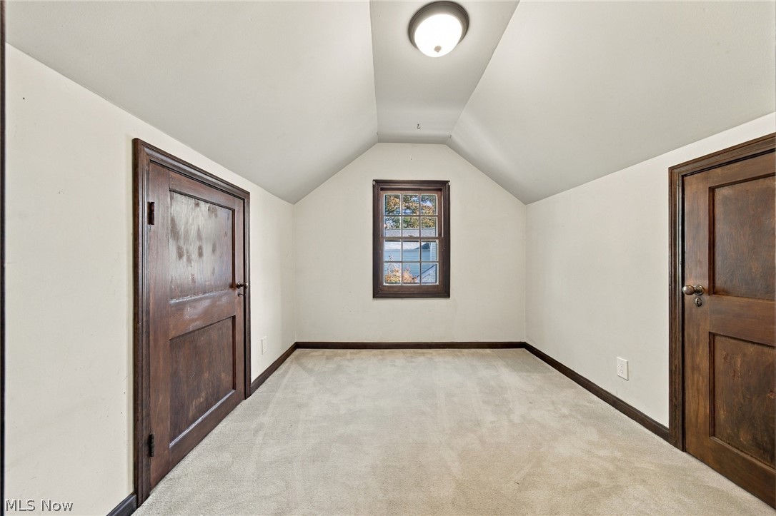 25551 Edgecliff Drive Euclid OH 44132