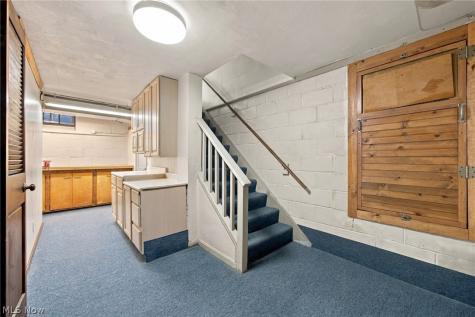 25551 Edgecliff Drive Euclid OH 44132