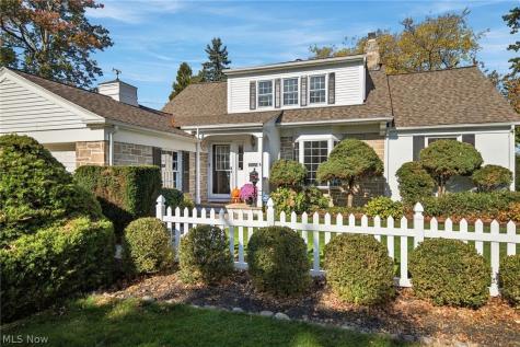 25551 Edgecliff Drive Euclid OH 44132