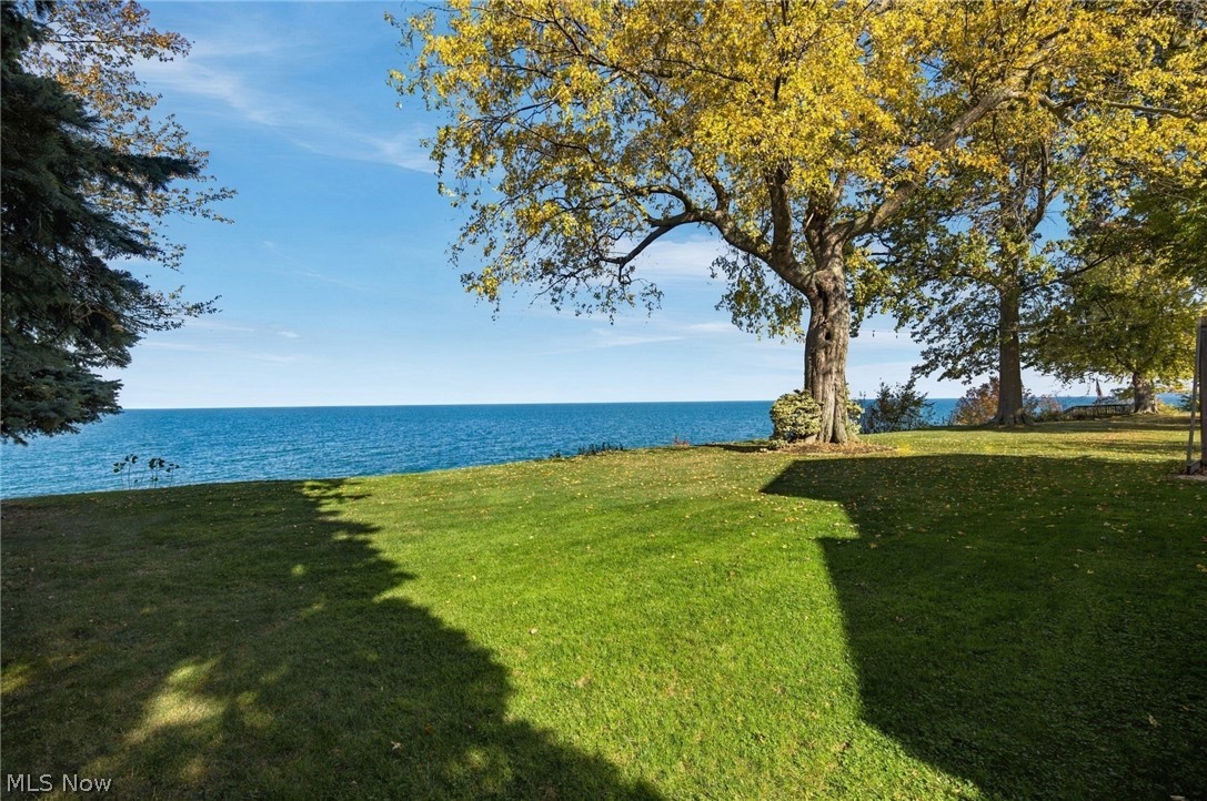 25551 Edgecliff Drive Euclid OH 44132