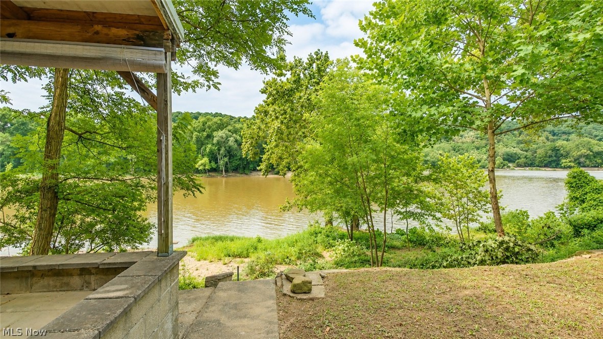 8779 N State Route 60 NW Mcconnelsville OH 43756