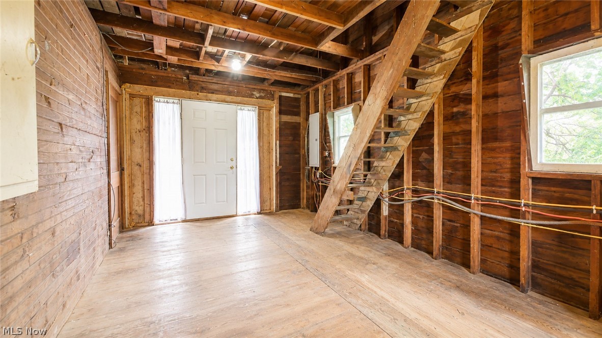 8779 N State Route 60 NW Mcconnelsville OH 43756