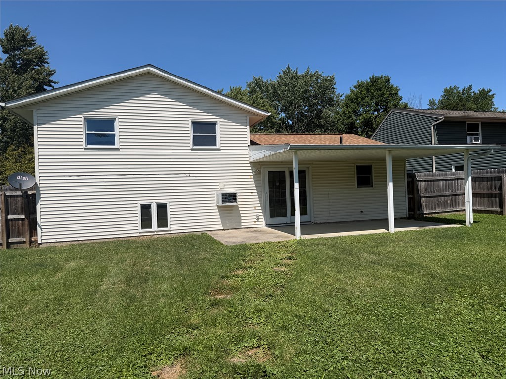 615 Bowling Green Circle Elyria OH 44035