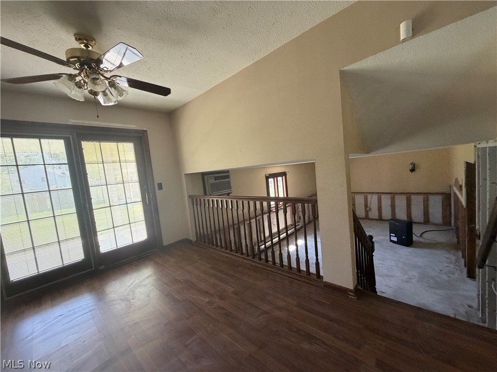 615 Bowling Green Circle Elyria OH 44035