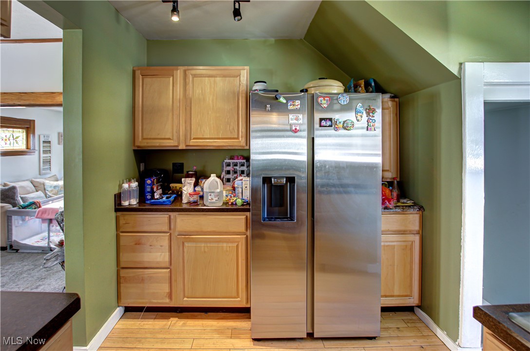 1547 Orchard Grove Avenue Lakewood OH 44107