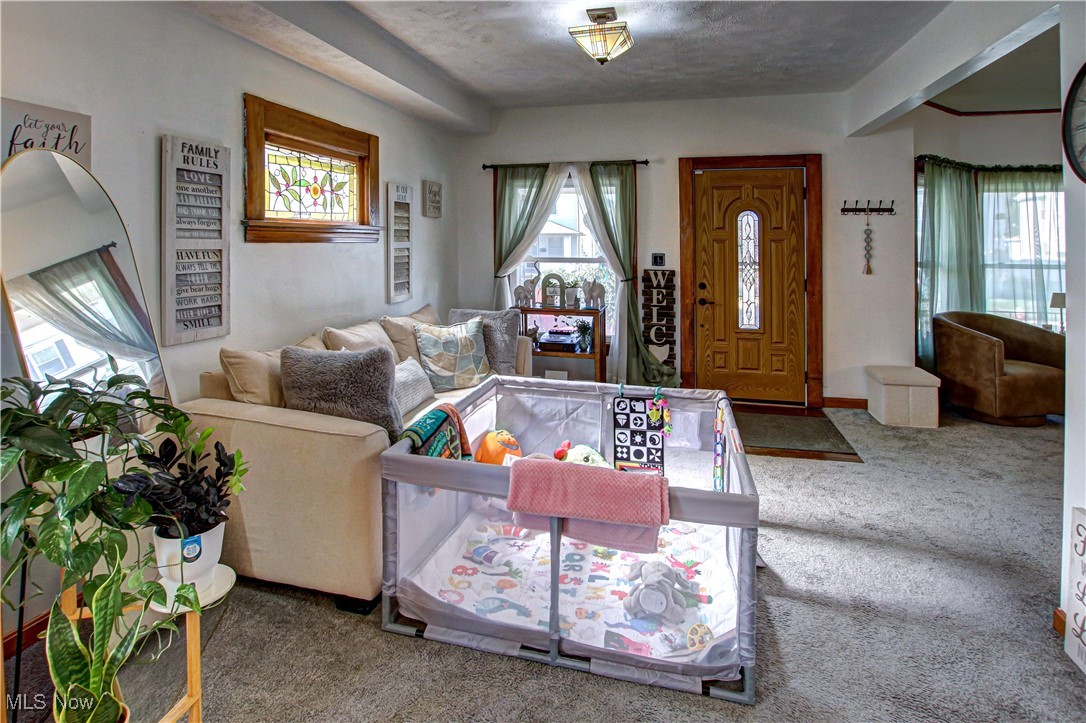 1547 Orchard Grove Avenue Lakewood OH 44107