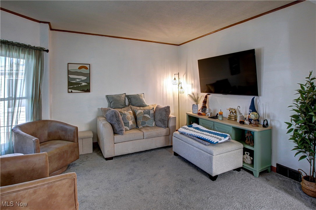 1547 Orchard Grove Avenue Lakewood OH 44107