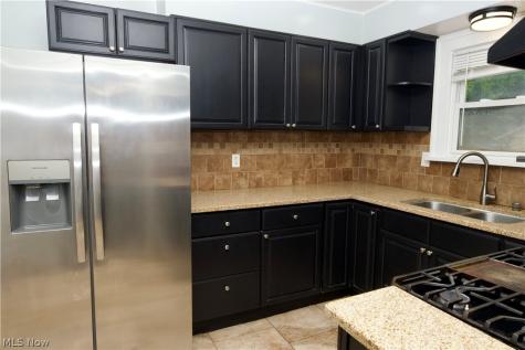 3533 W 120th Street Cleveland OH 44111