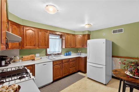 1208 39th Street NW Canton OH 44709
