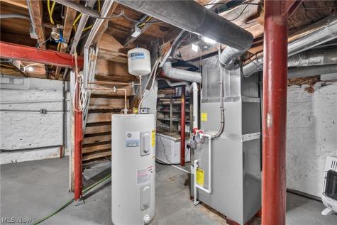 6228 Avon Lake Road Spencer OH 44275