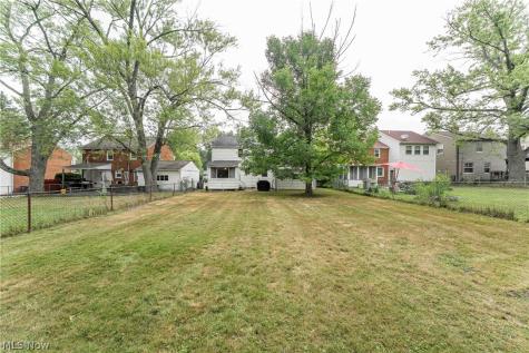 4828 Westbourne Road Lyndhurst OH 44124