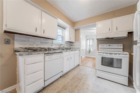 4828 Westbourne Road Lyndhurst OH 44124