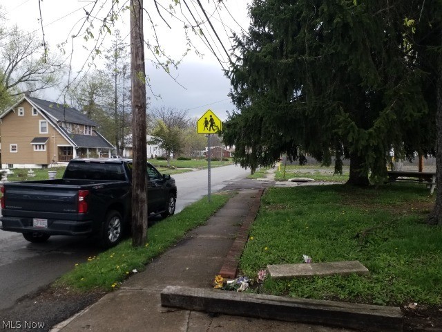 3307 Hillman Street Youngstown OH 44507