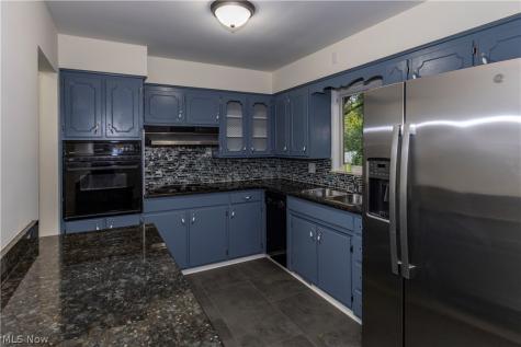 668 Cliffside Drive Akron OH 44313