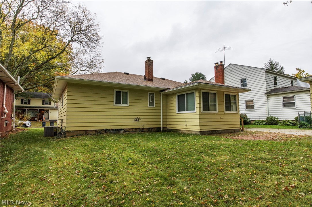 668 Cliffside Drive Akron OH 44313