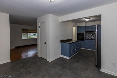668 Cliffside Drive Akron OH 44313