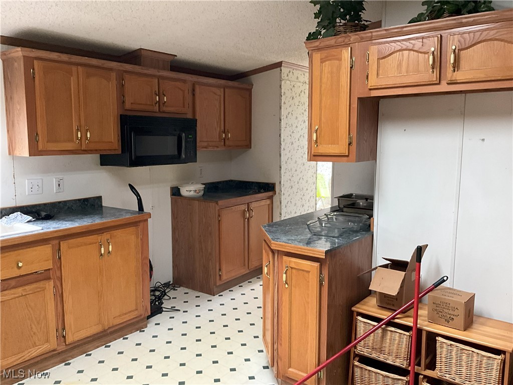 21 Cedar Street New London OH 44851