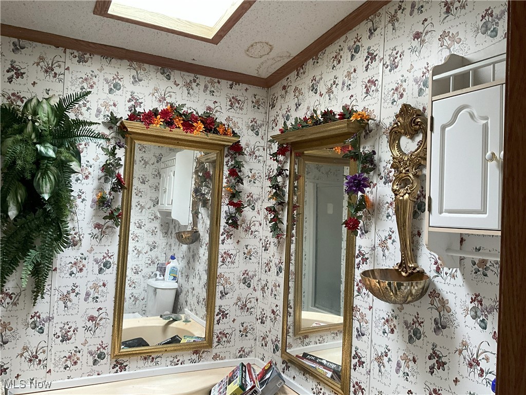 21 Cedar Street New London OH 44851