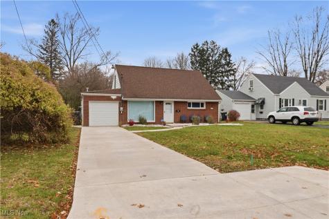 354 Ewing Road Youngstown OH 44512