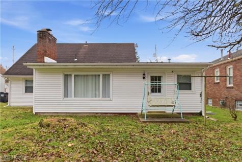 354 Ewing Road Youngstown OH 44512