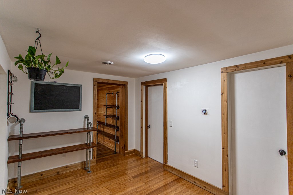 4841 Damon Avenue NW Warren OH 44483