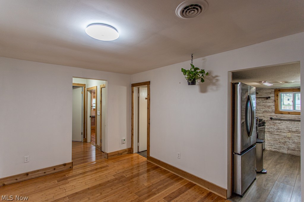 4841 Damon Avenue NW Warren OH 44483