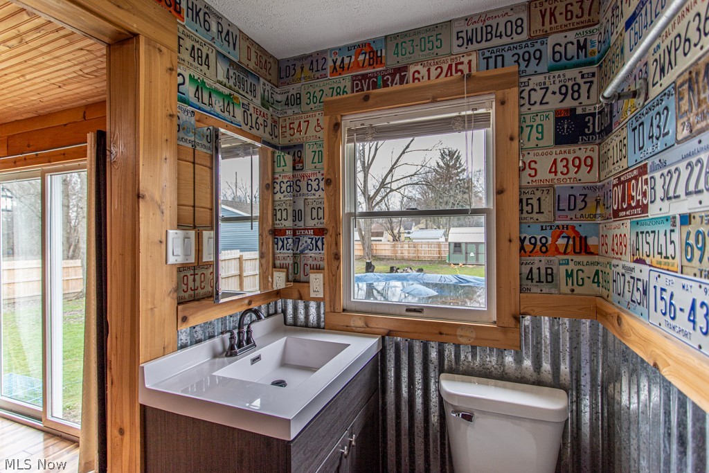 4841 Damon Avenue NW Warren OH 44483