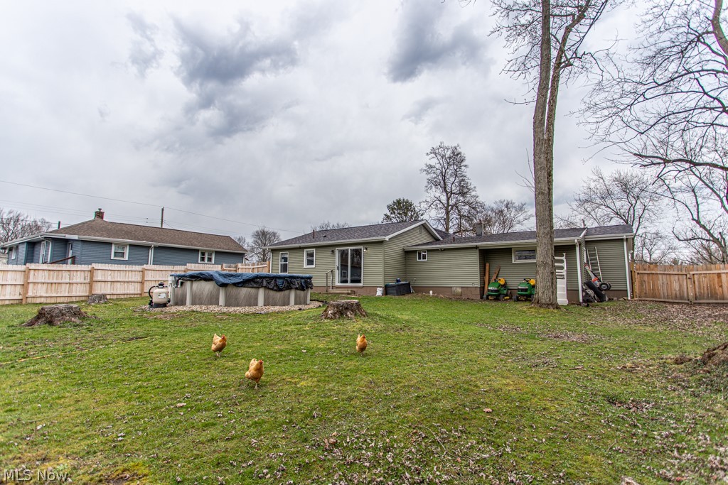 4841 Damon Avenue NW Warren OH 44483
