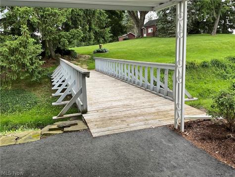 134 Park Avenue New London OH 44851