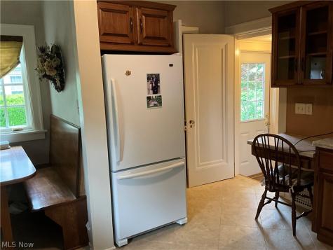 134 Park Avenue New London OH 44851